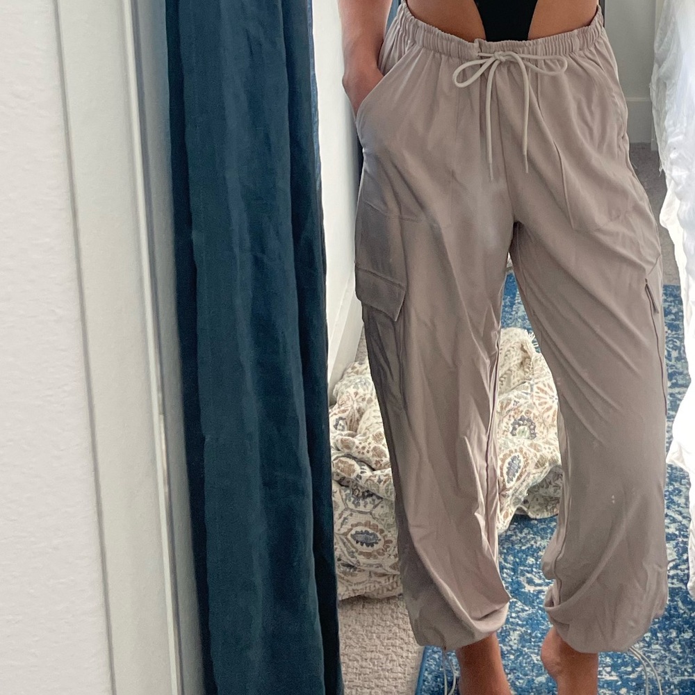 Gilly Hicks Tan Joggers!